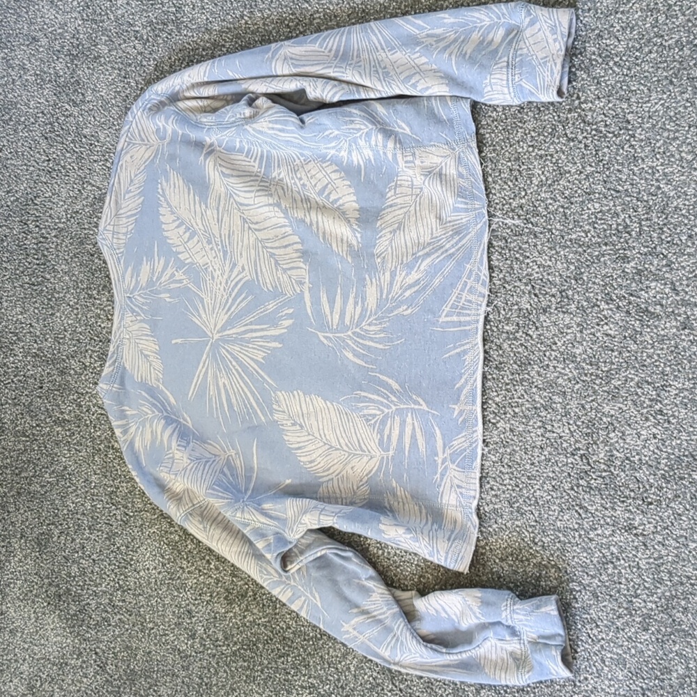 Blue leaves crop top